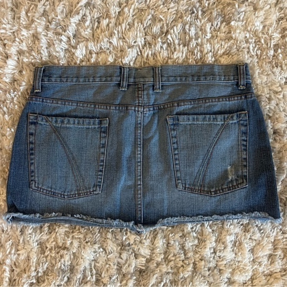 NWOT 15‎ Mossimo Blue Faded Denim Mini Cutoff Skirt Distressed - Picture 2 of 5